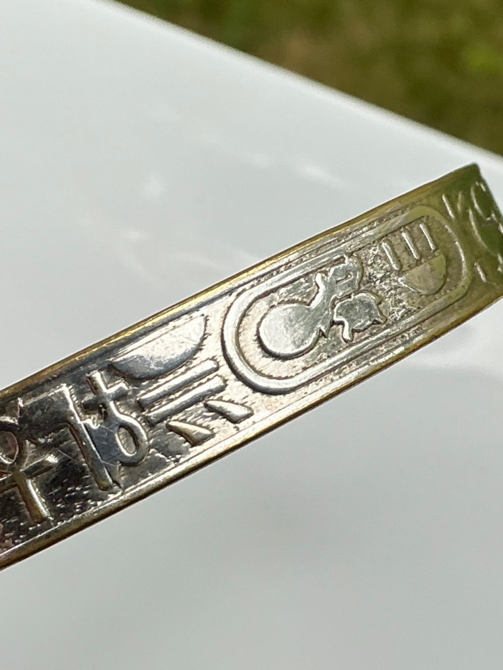 Vintage Mexican Hieroglyphic Bangle Bracelet Stamped Mixed Metal Taxco Style - Picture 13 of 15